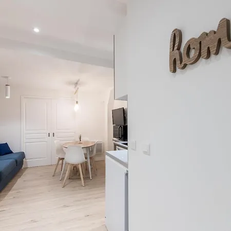 Daire Suite J'Adore Great Apt, With Ac, Best Loc *
